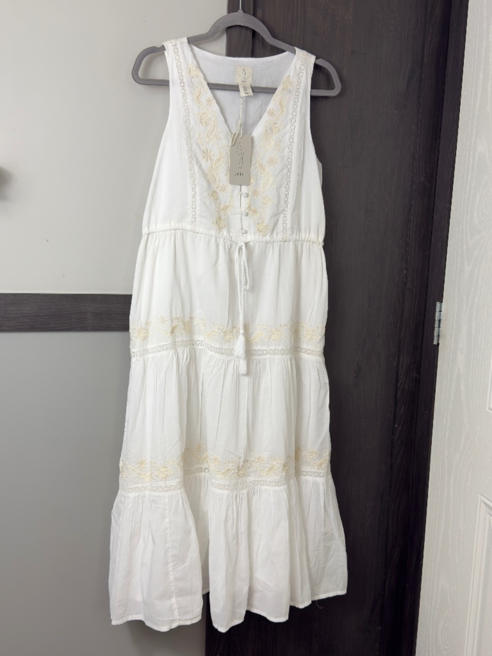 JOIE sleeveless button down tie waist embroidered white cream midi dress small